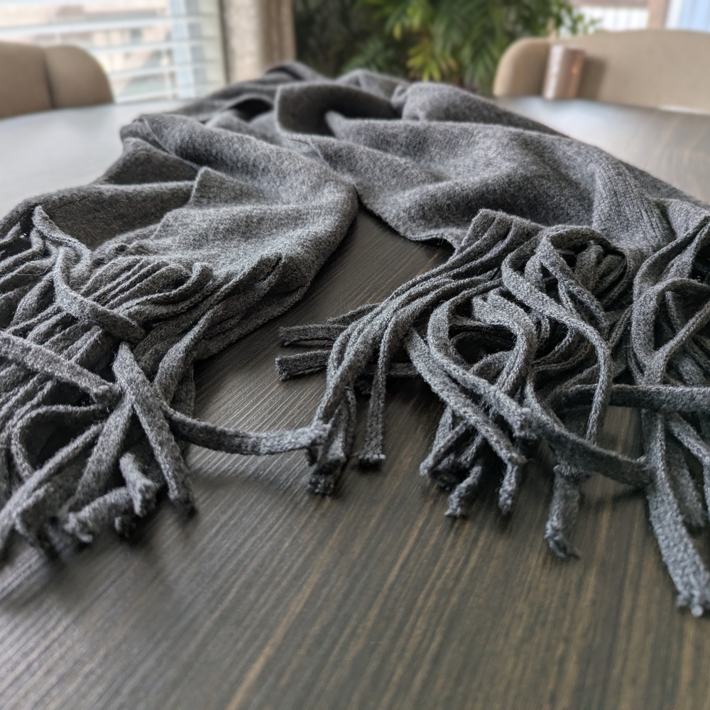 Lucky Brand Gray Scarf with Fringe
